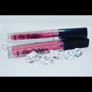 Babe- glitter gloss